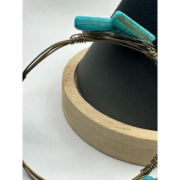 Faux Turquoise Stone Arrowhead Wire Wrapped Bangle Bracelet - Picture 3 of 4